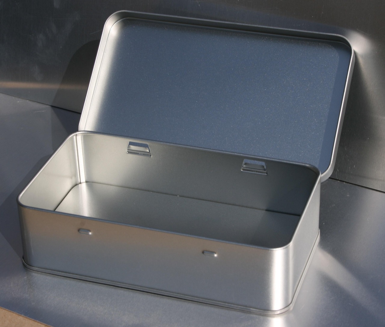 秋限定の高級フルーツ宝石箱を品種指定できる店はどこ？