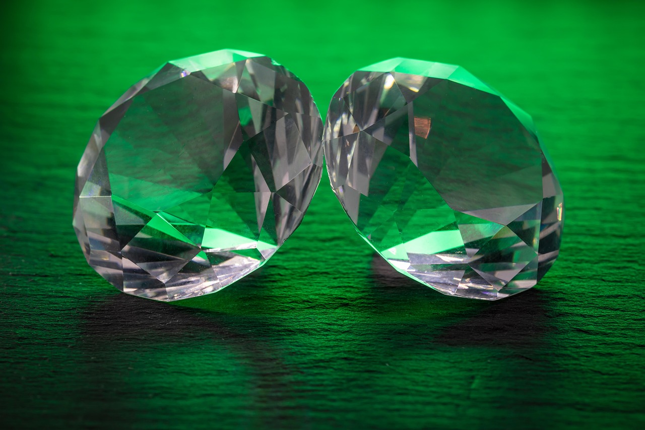 秋限定の高級フルーツ宝石箱に熨斗名入れ連名はできる？